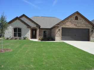 690 Spencer Ln, Tyler, TX 75704