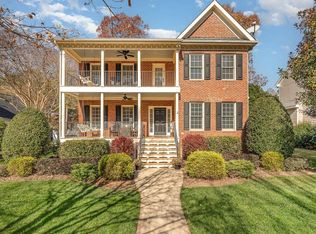 245 Elmcrest Dr, Holly Springs, NC 27540