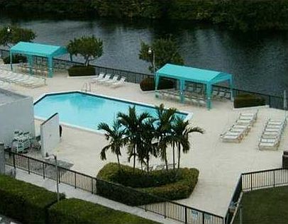 3rd image of 3475 N Country Club Dr APT 601