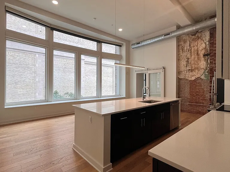 Eighth & Penn Apartments — Photo 9