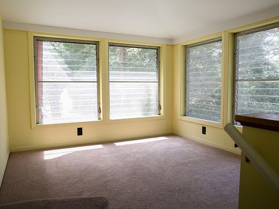 2nd image of 5055 Morehead Ave