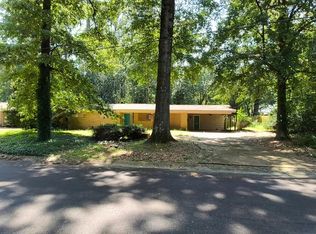 5565 Hartsdale Dr, Jackson, MS 39211