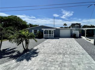 2351 Oleander St, Saint James City, FL 33956