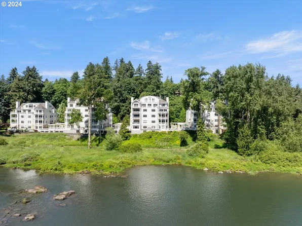 137 Furnace St, Lake Oswego, OR 97034