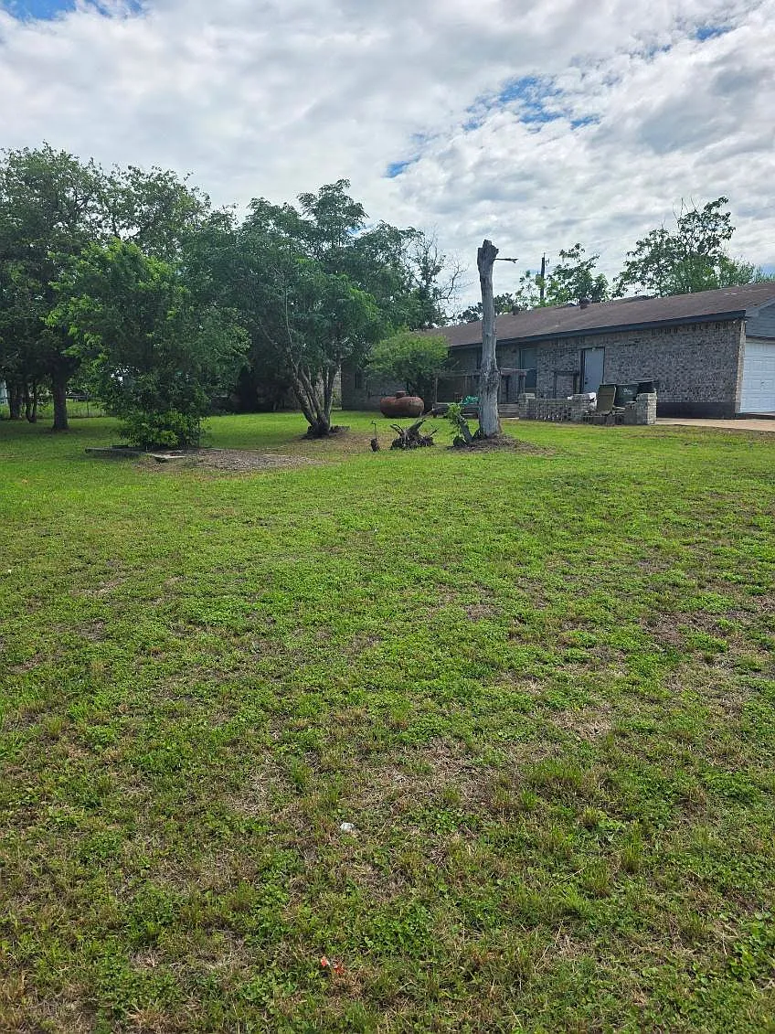 3 bed, 1624 sqft, $1,600 — Photo 3