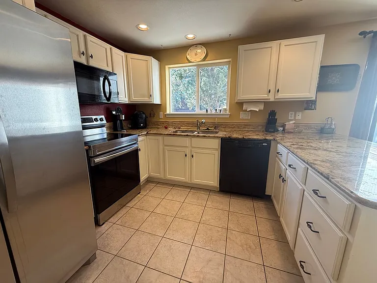 20997 Spinnaker St — Photo 7