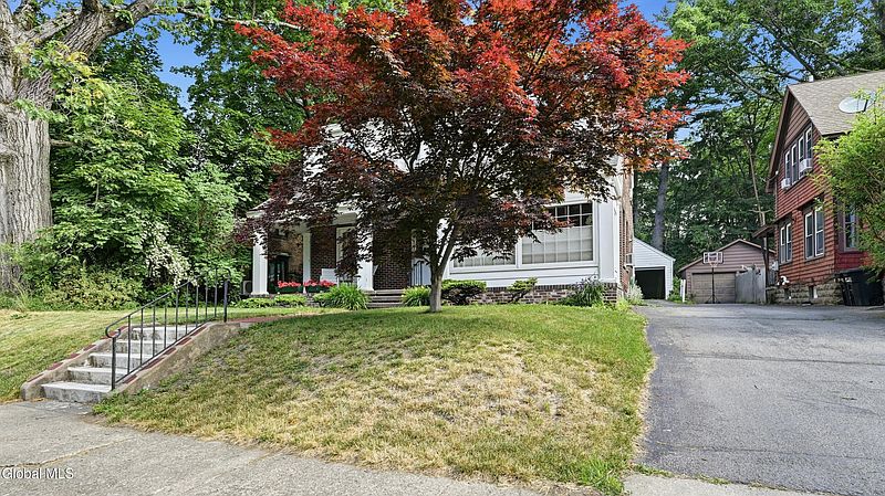 5th image of 1169 Oxford Place