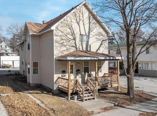 1221 E Walnut St, Green Bay, WI 54301