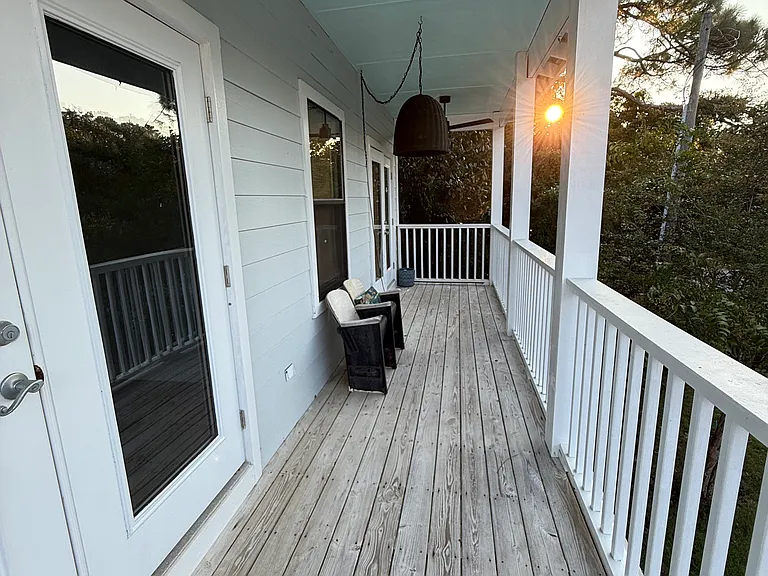 76 E Harborview Rd — Photo 18