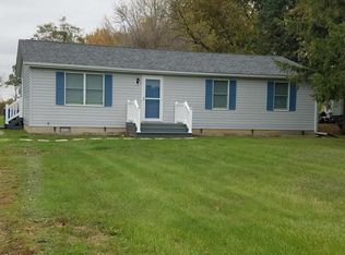 8250 Salisbury Rd, Monclova, OH 43542
