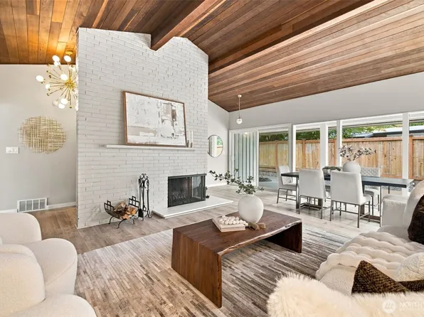 3860 NE 41st Street, Seattle, WA 98105
