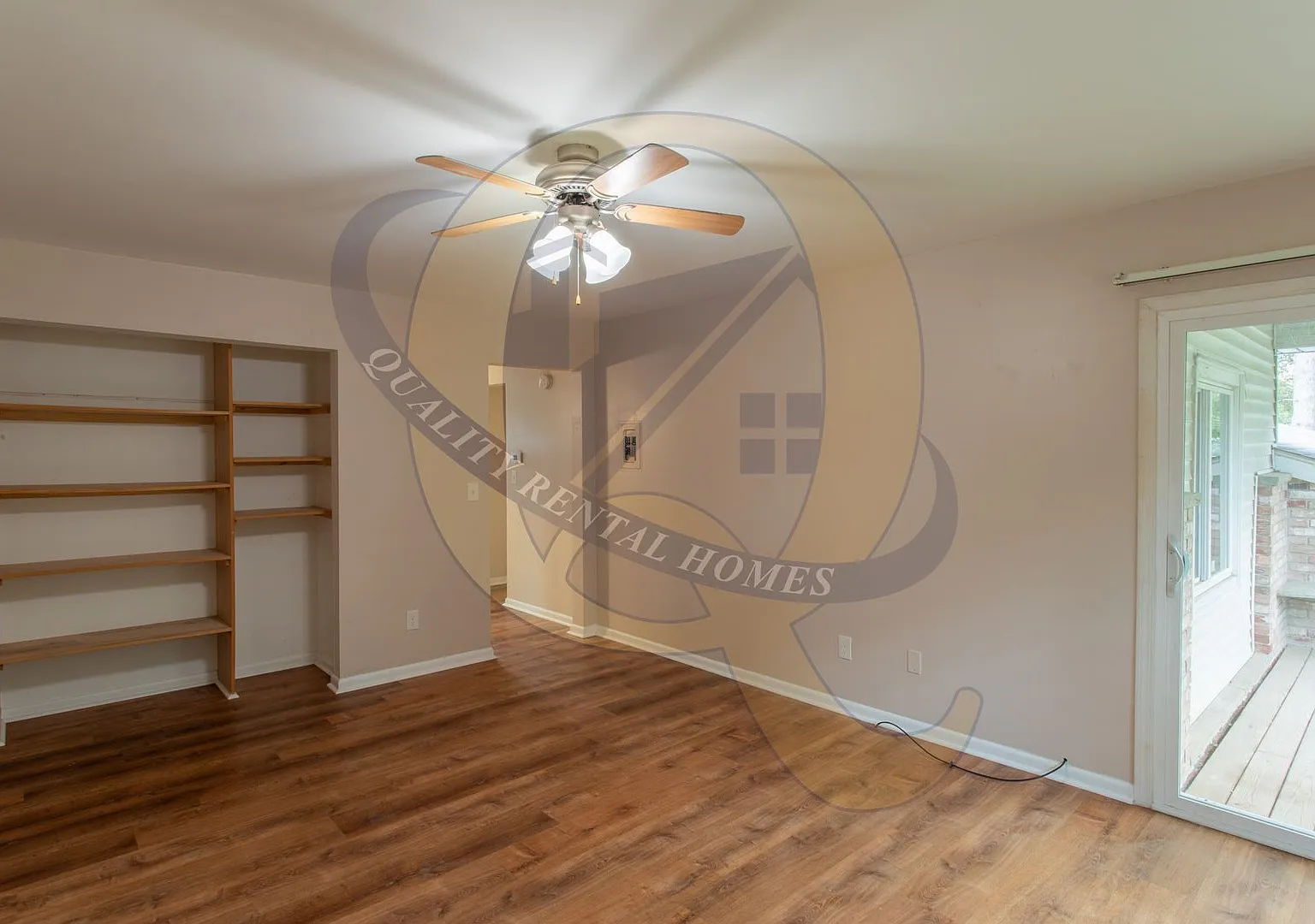 10149 Corunna Rd — Photo 4