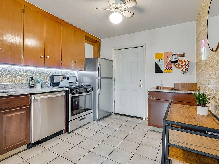 1605 Marshall STP, LLC — Photo 35
