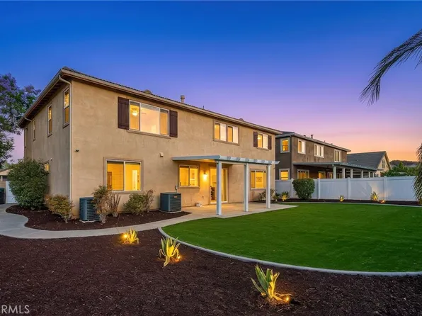 30479 White Fir Dr, Menifee, CA 92584