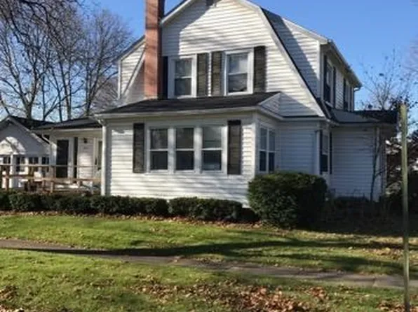 505 S Electric Ct, Sturgis, MI 49091