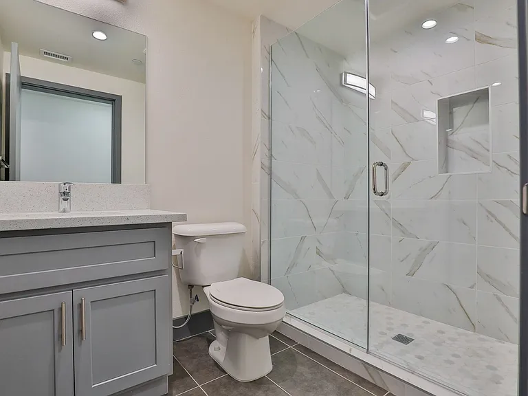 Premium Libra Apartments — Photo 25