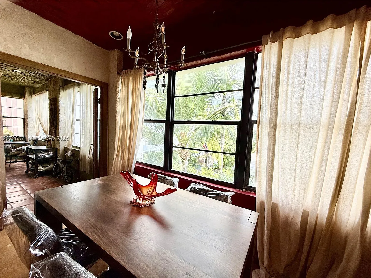 Venetian Manor Condo — Photo 4