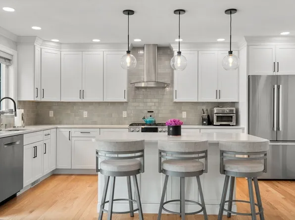 10 Heathcote St #1, Roslindale, MA 02131