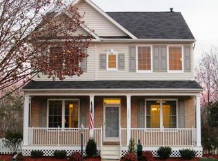 12461 Iona Sound Dr, Bristow, VA 20136