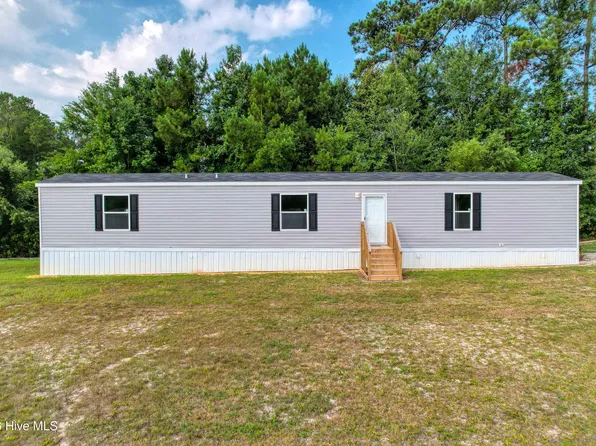 226 Bream Street, Holly Ridge, NC 28445