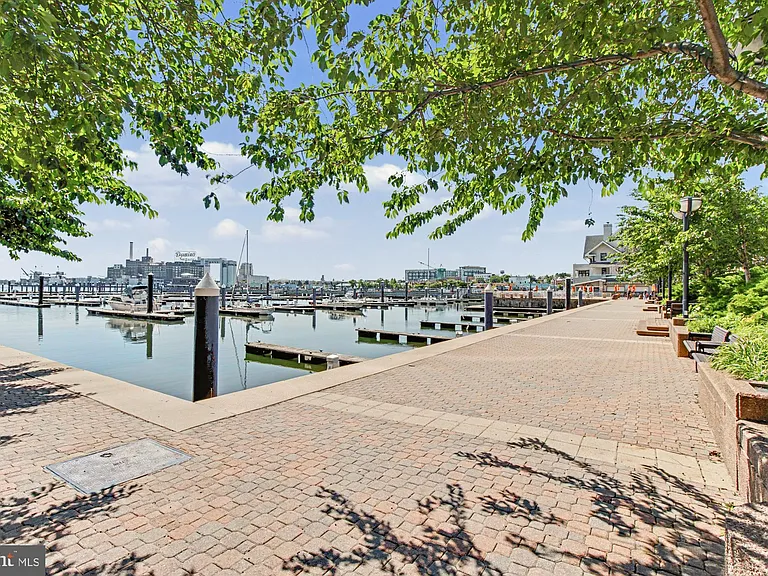 100 Harborview Dr #1001 — Photo 67