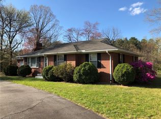 2215 Old Hollow Rd, Walkertown, NC 27051