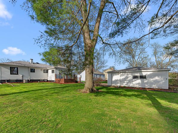516 212th Pl, Dyer, IN 46311