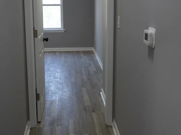 308 King St — Photo 11