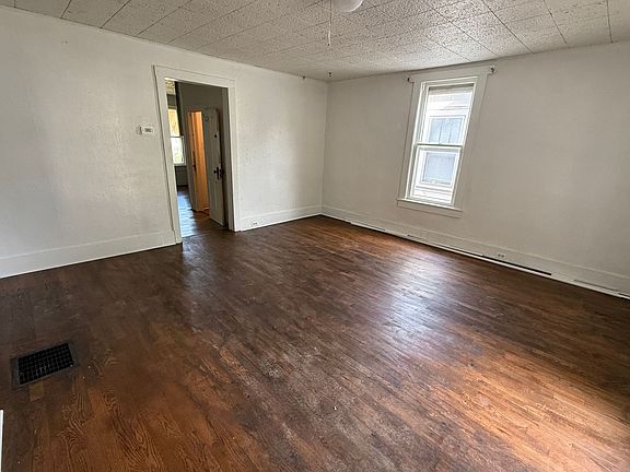 2nd image of 810 S 23rd St