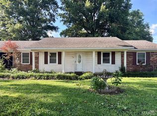 305 Manor Rd, Steele, MO 63877