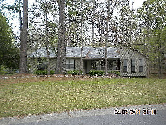 1st image of 136 Farmington Dr
