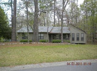 136 Farmington Dr, Woodstock, GA 30188