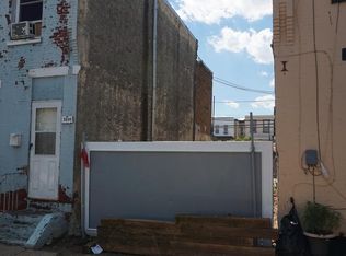 3332 N Lawrence St, Philadelphia, PA 19140