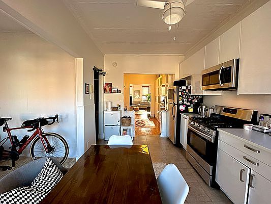 4th image of 313 7th St #3