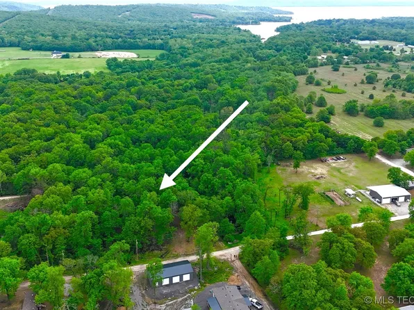 1 N Elm St, Eufaula, OK 74432