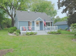 220 Kingsley St S, Winsted, MN 55395