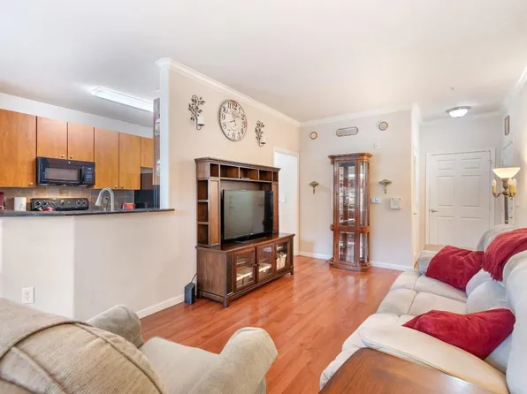 8434 Walerga Rd APT 513, Antelope, CA 95843