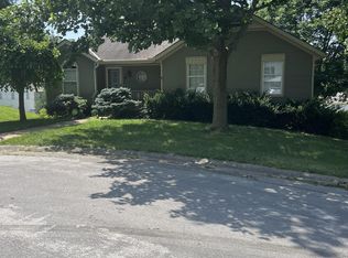 204 Johnson Dr, Warrensburg, MO 64093