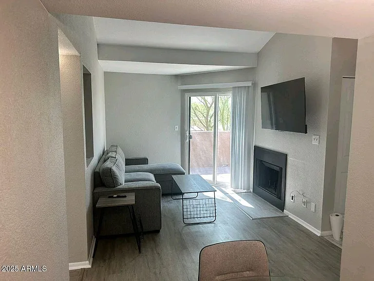 1745 E Glenn St #220 — Photo 7