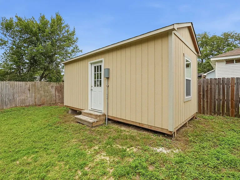 32 Cascabellas St — Photo 34