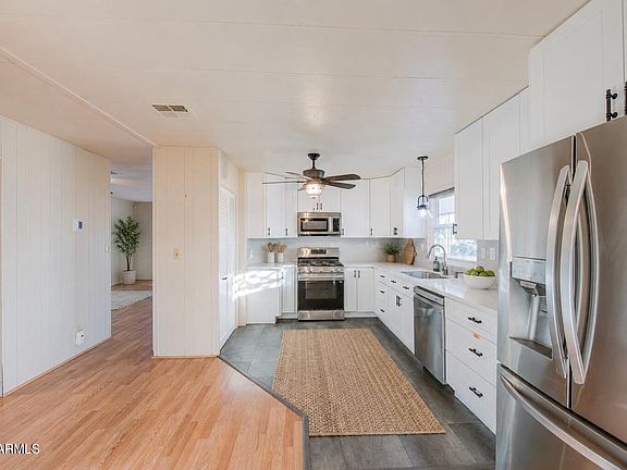3rd image of 5460 E ARBOR Avenue