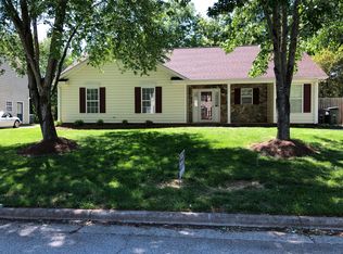 4601 Pine Cove Rd, Greensboro, NC 27410