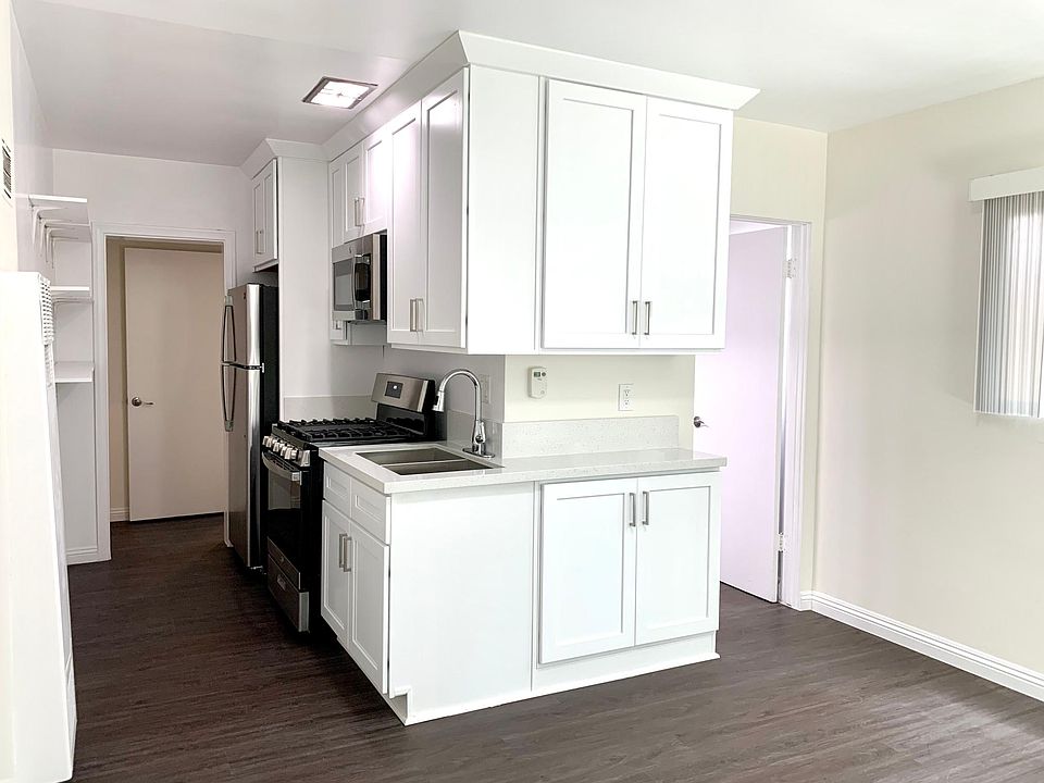 1st image of 1301 S Saltair Ave APT 4