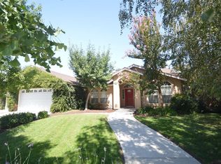 2351 Howard St, Kingsburg, CA 93631