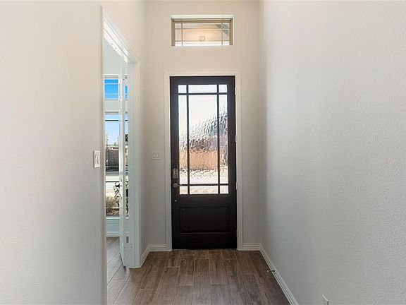 3rd image of 309 Tommie Lillian Ln