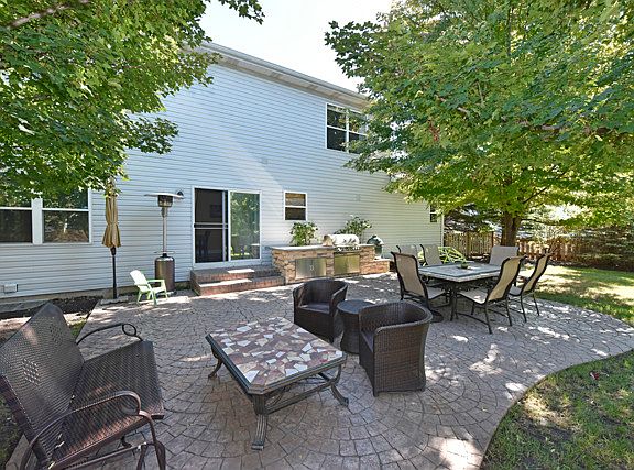 4th image of 572 Kingsport Dr