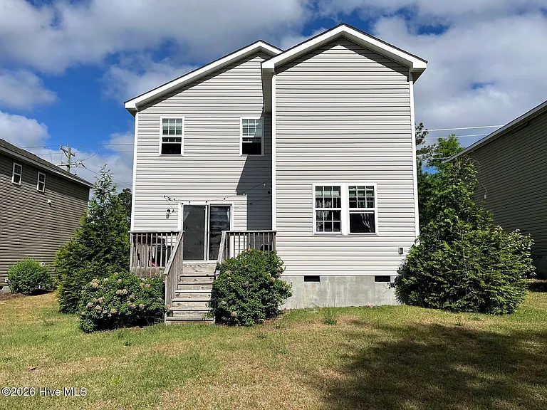 203 S Pine St — Photo 23