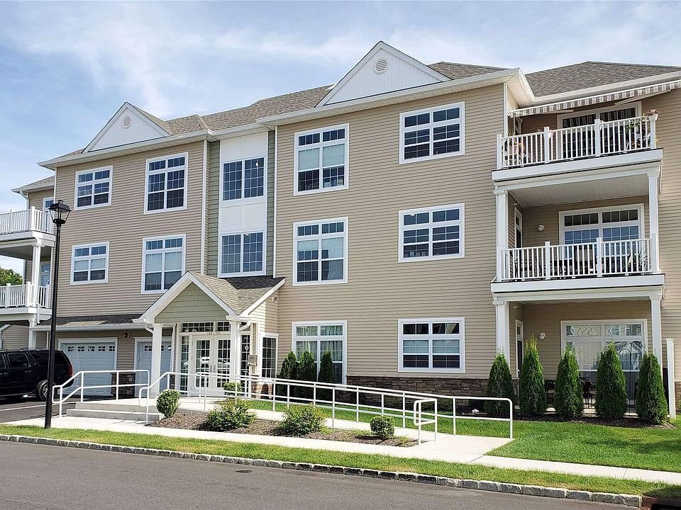 1st image of 139 Halley Dr #139