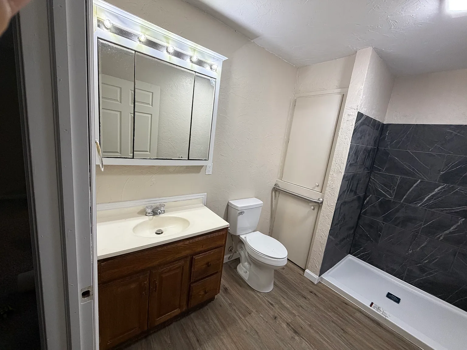 4 bed, 1188 sqft, $1,600 — Photo 3