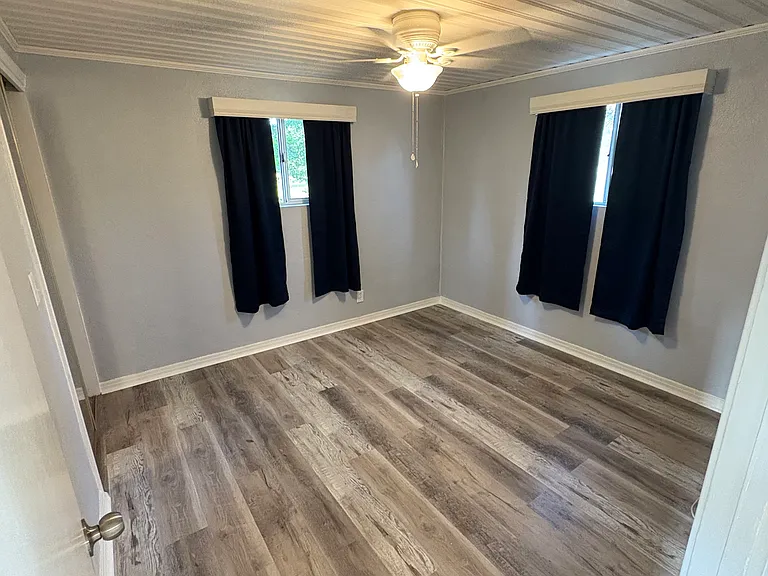 523 Highline Dr — Photo 9